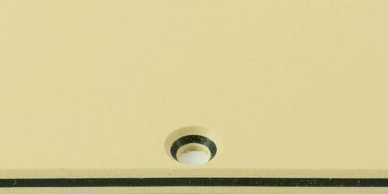 P-bass - Fender Mexico - 3 lags krem